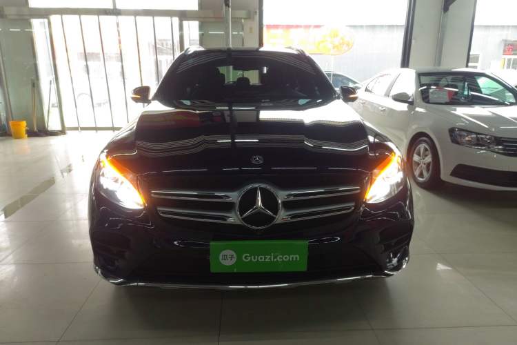 Used Mercedes-Benz GLC 2018 GLC 260 4MATIC Luxury Model
