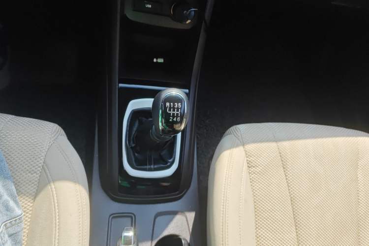 Used Baojun 310W 2017 1.5L Manual Comfort Version China V