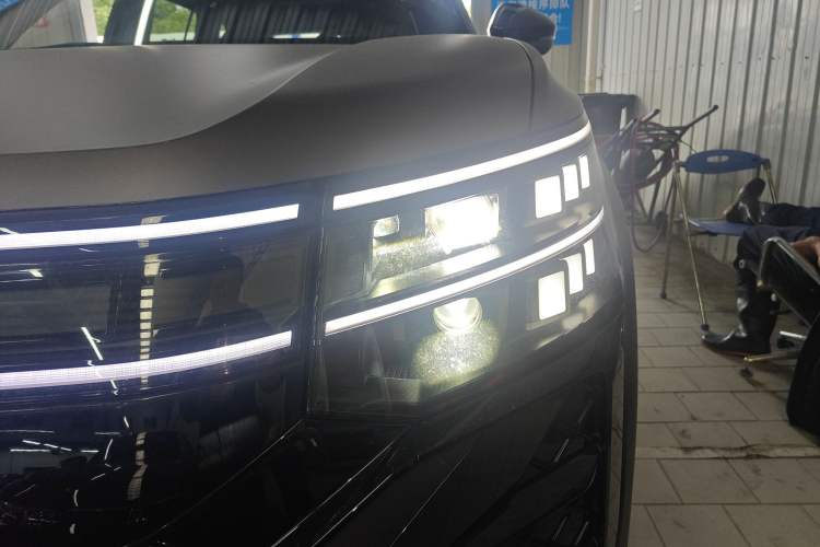 Used Volkswagen Teramont 2025 Tiguan Pro 450TSI Four-Wheel Drive Summit Edition
