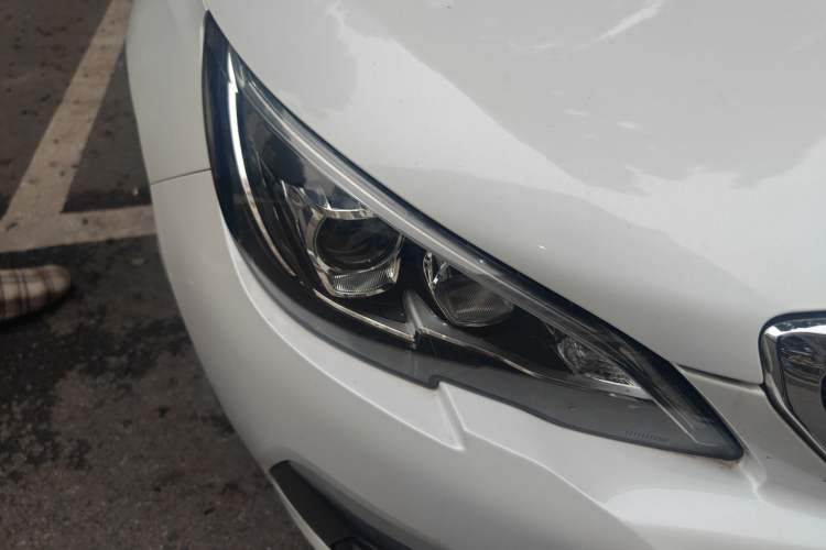 Used Peugeot 308 2018 1.6L Manual Fashion Edition