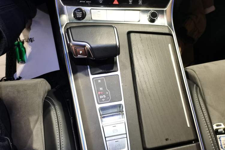 Used Audi A6L 2024 45 TFSI quattro Prestige Dynamic Edition
