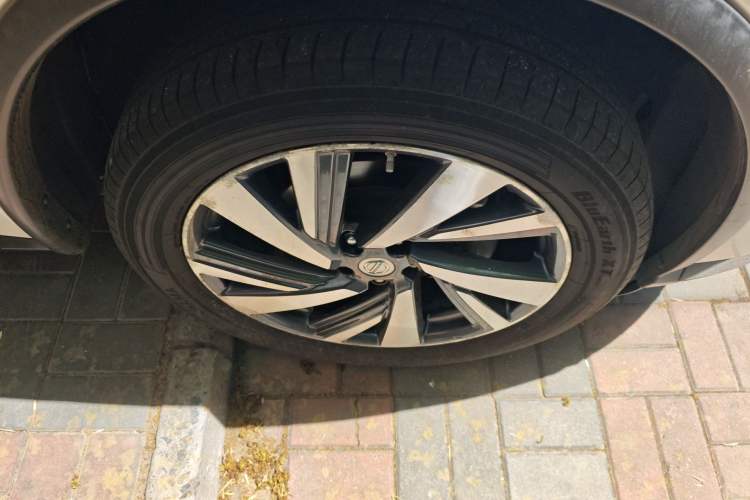 Used Nissan Murano 2015 2.5 S/C HEV XL Two-Wheel Drive Hybrid Luxury Edition Right Front Wheel Hub