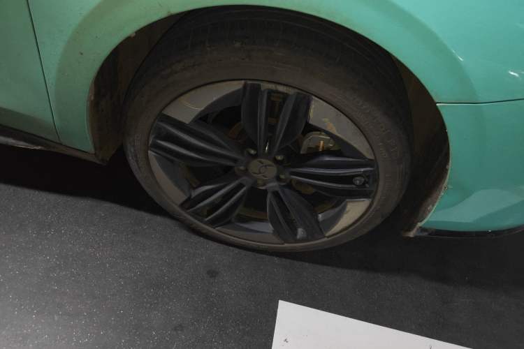 Used Hycan A06 2022 630C Right Front Wheel Hub