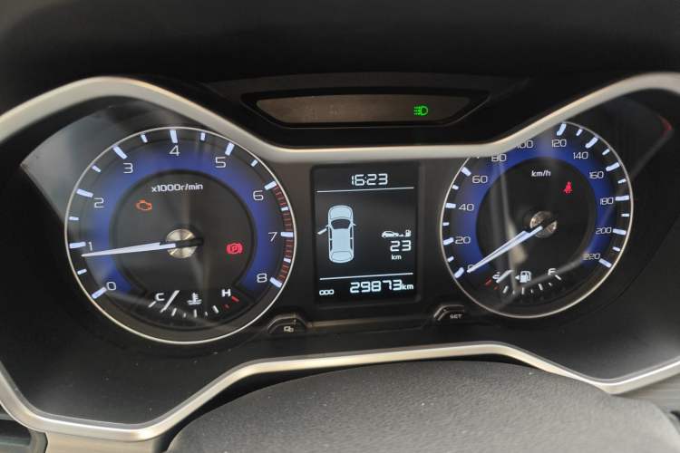 Used Geely Auto Vision X3 2019 Upgraded Model 1.5L Manual Luxury Version
