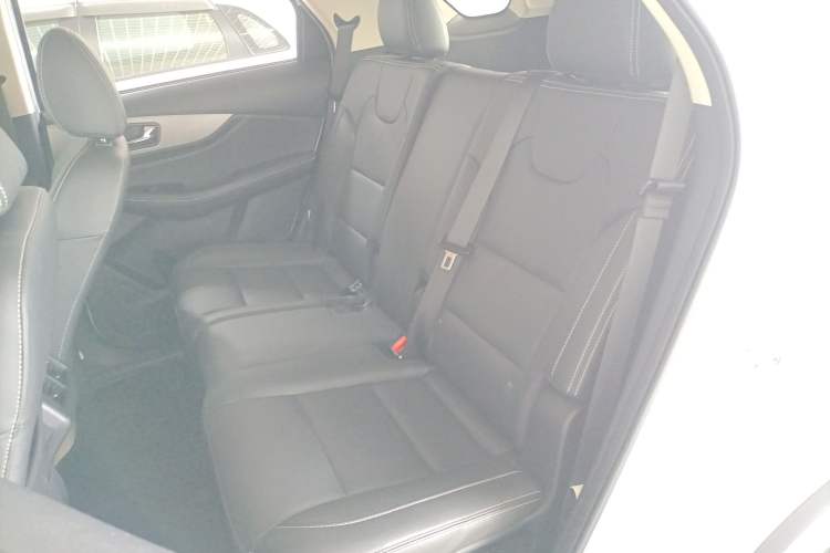 Used Dongfeng Fengon S560 2019 1.8L Manual Urban Model