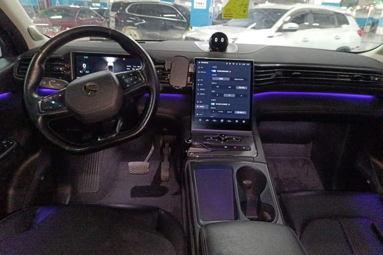 Used Nio ES6 2020 430 km Signature Edition Center Console