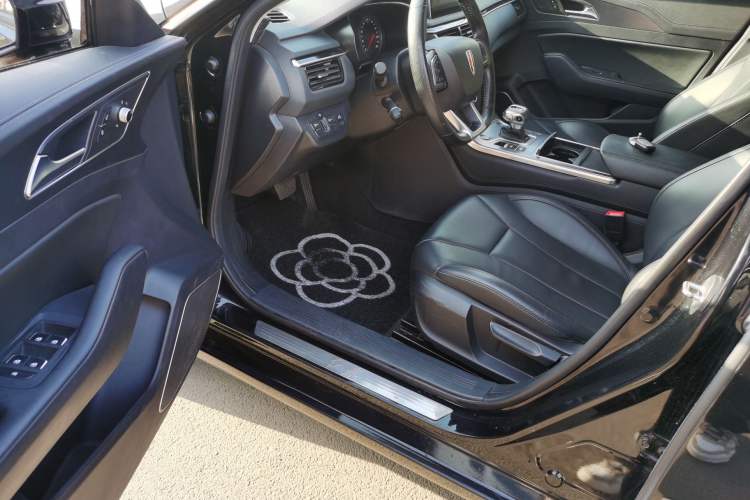 Used Hongqi H5 2022 Classic Model Facelift 1.5T DCT Qiyun Edition Driver Seat