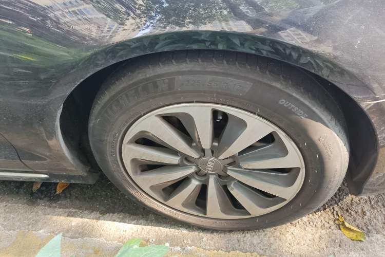 Used Audi A6L 2017 30 FSI Comfort Model
