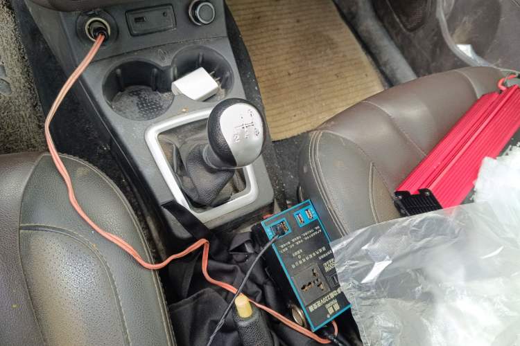 Used Dongfeng Fengon 330 2019 1.5L 330S Manual Comfort Version China VI Standard