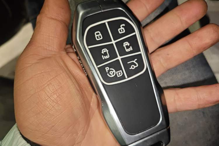 Used XPeng X9 2024 640 All-Wheel Drive High-Performance Max
