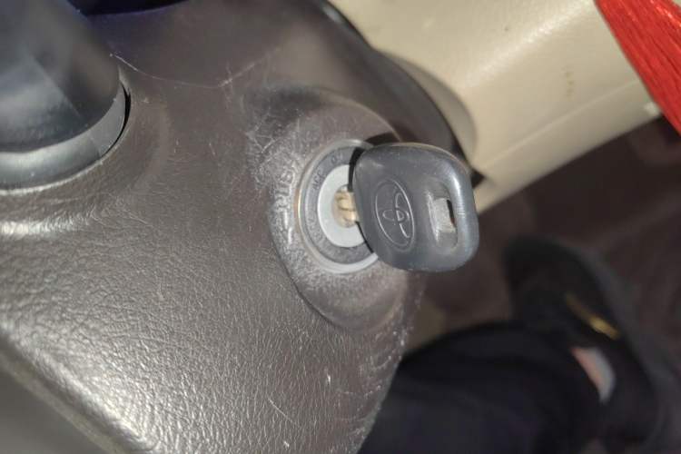 Used Toyota Highlander 2012 2.7L 2WD 5-Seater Elite Edition Vehicle Key