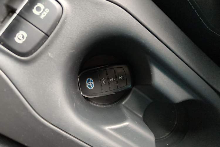 Used Toyota Corolla 2023 1.8L Smart Electric Hybrid Dual-Motor Elite Edition
