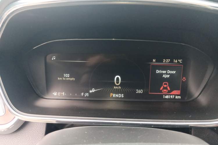 Used Lincoln Continental 2017 2.0T Two-Wheel Drive Deluxe Edition Instrument Cluster