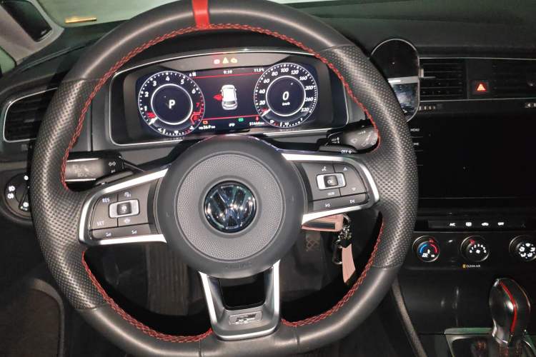 Used Volkswagen Golf 2020 200TSI DSG Comfortable and Ambitious Edition