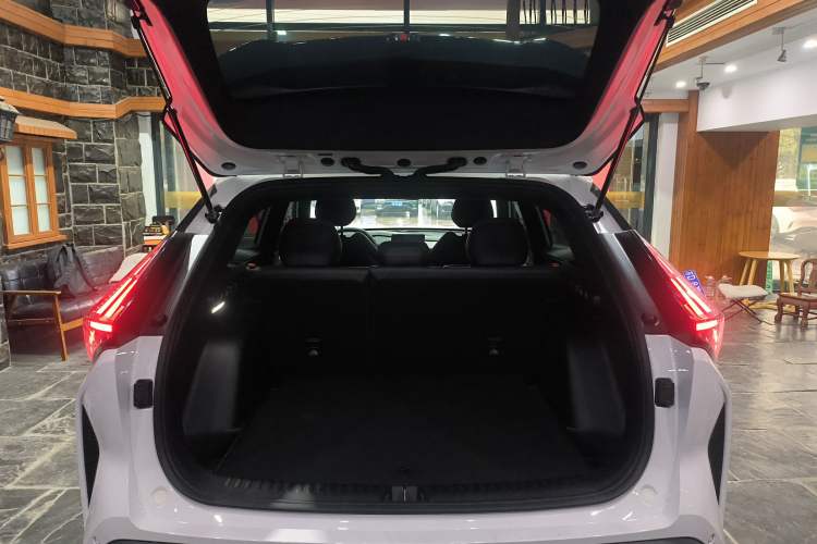 Used Geely Auto Emgrand X7 Sport 2023 Boyue COOL 1.5TD Smart Model Trunk