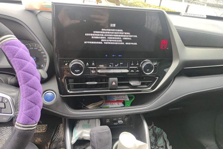 Used Toyota Highlander 2022 Dual-Engine 2.5L Four-Wheel Drive Prestige Version 7 Seats