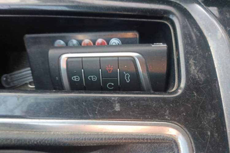 Used GAC Trumpchi GS7 2017 280T Two-Wheel Drive Luxury Model