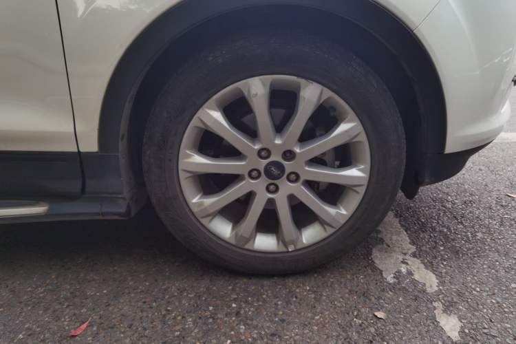 Used Ford Kuga 2015 1.5L GTDi Two-Wheel-Drive Comfort Model
