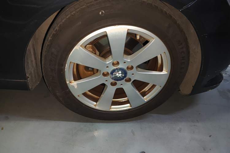 Used Mercedes-Benz C-Class 2010 C 180K Classic model Right Front Wheel Hub