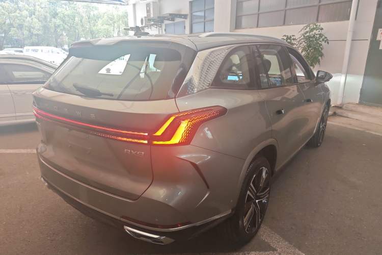 Used Roewe RX9 2023 2.0T Four-Wheel Drive Luxury Edition
