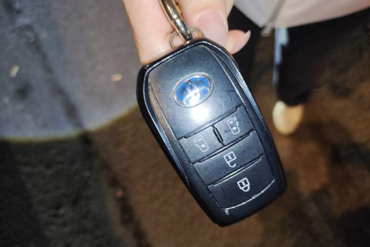 Used Toyota SIENNA 2023 2.5L Hybrid Comfort Edition