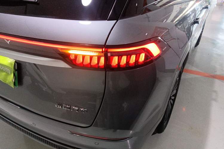 Used Chery Tiggo 9 C-DM 2025 1.5T 106KM Ultra-Comfort Edition 5 Seats Lithium-NMC Right Rear Taillight