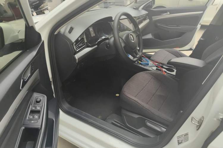 Used Volkswagen Bora 2019 1.5L Automatic Fashion Model Driver Seat