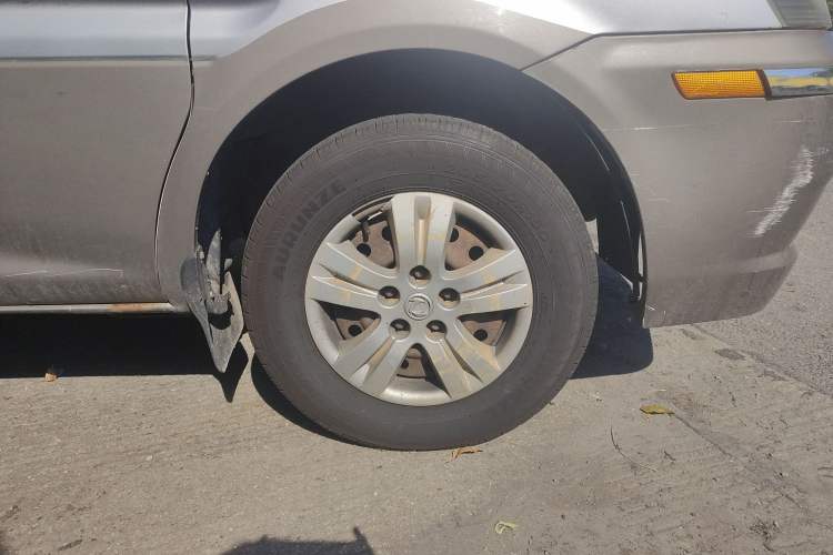 Used FORTHING Lingzhi 2012 Commercial Version 1.6L Utility Model