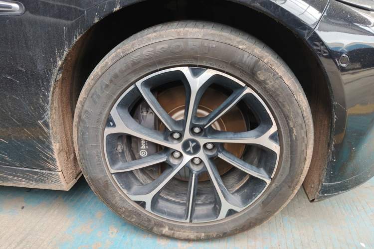 Used XPeng P7 2022 625E Right Front Wheel Hub