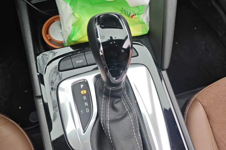 Used Buick Regal 2019 20T Elite Version China VI Standard