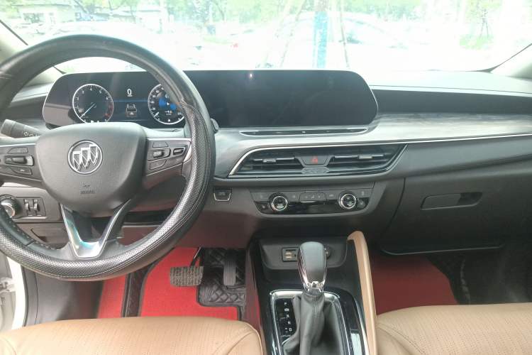 Used Buick GL6 2021 323T Mild Hybrid Connect Luxury Model Audio And AC Panel