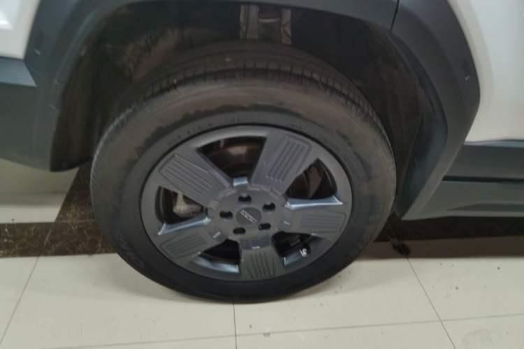 Used iCAR 03 2024 401km Range Two-Wheel Drive Standard Yuechao Version
