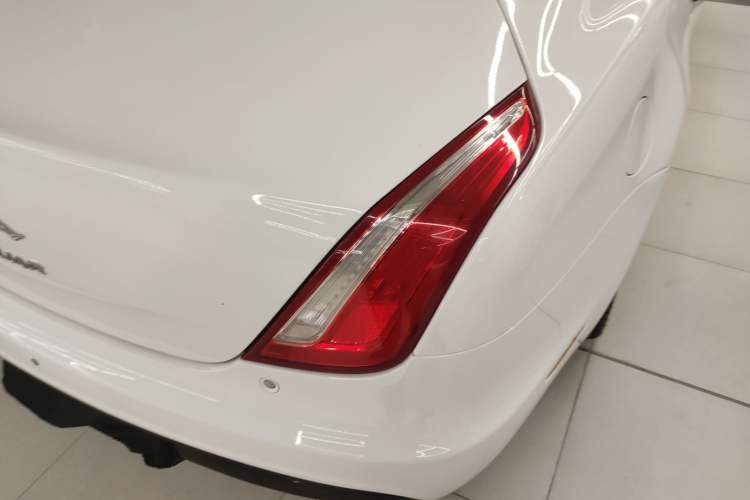 Used Jaguar XJ 2016 XJL 2.0T Two-Wheel-Drive Elegant Business Edition