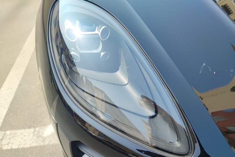 Used Porsche Macan 2020 Macan 2.0T Right Front Headlight