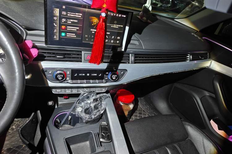 Used Audi A4L 2020 40 TFSI Luxury Dynamic Model
