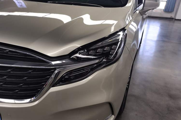 Used Buick GL8 2022 ES Land Cruiser 653T Luxury Model