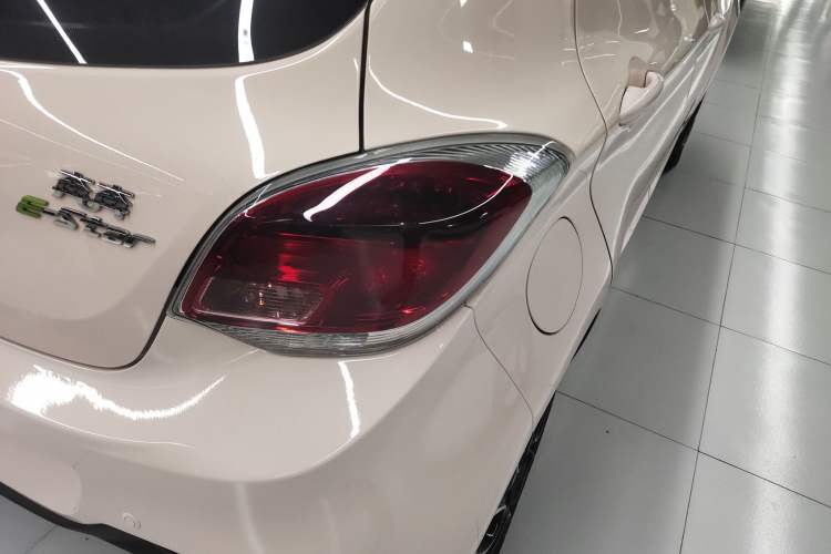 Used CHANGAN OSHAN Benni E-Star 2021 National Edition Colorful Version Lithium Iron Phosphate (31.86 kWh)
