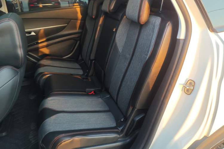 Used Peugeot 5008 2017 380THP 7-Seater Elite Edition
