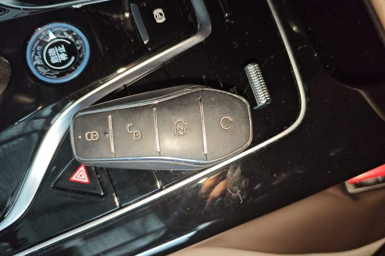 Used BYD Qin PLUS 2024 Honor Edition EV 420KM Leading Model