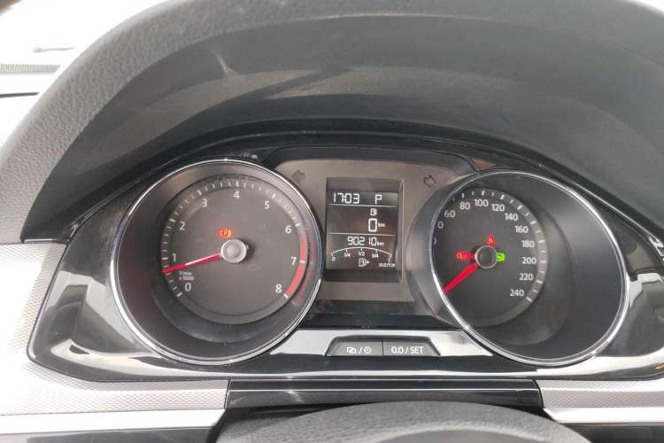 Used Volkswagen Bora 2016 1.6L Automatic Comfort Model Instrument Cluster