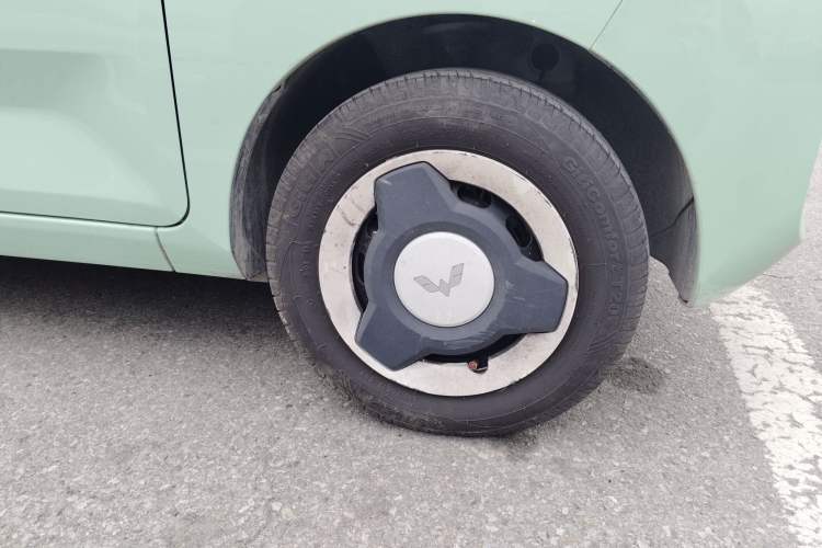 Used Wuling Hongguang MINIEV 2021 Macaron Premium Model – Lithium-NMC
