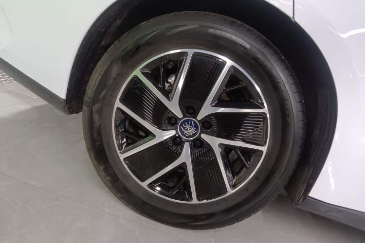 Used BYD Qin L 2025 DM-i Smart Drive 120KM Superior Model