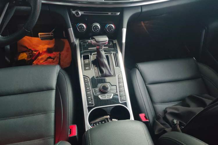 Used Haval H7 2017 Blue Label H7L 2.0T Automatic Prestige Model Gear Lever