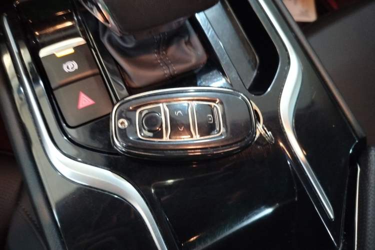 Used Hongqi E-QM5 2023 560km PLUS Interior 1