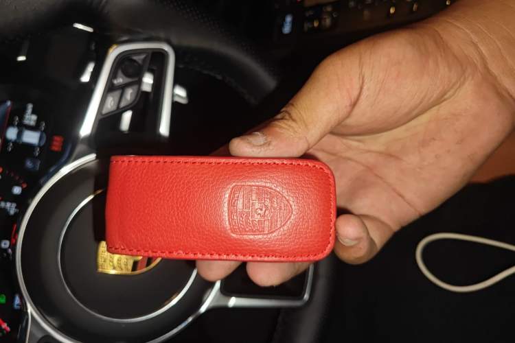 Used Porsche Macan 2021 Macan 2.0T Vehicle Key