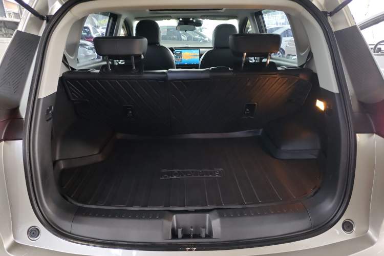 Used AION Y 2023 Plus 510 Smart Edition Trunk