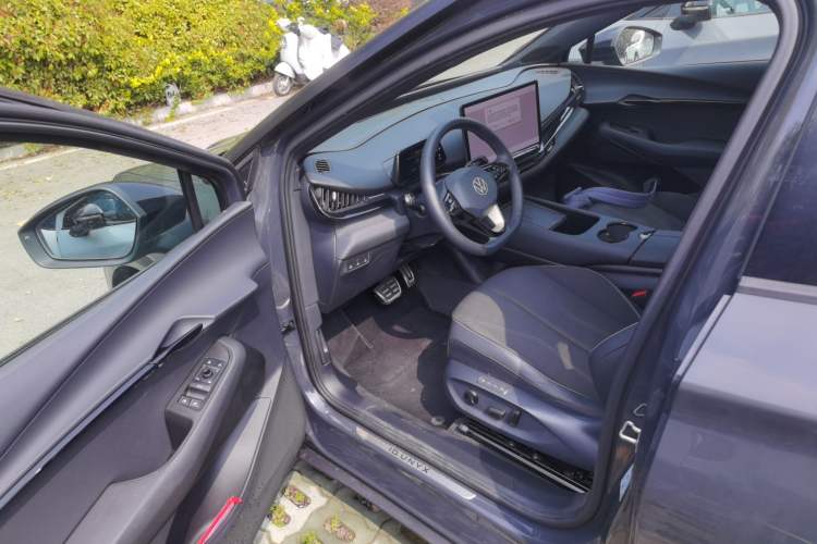 Used Volkswagen ID.UNYX 2024 Pro Long-Range Version
