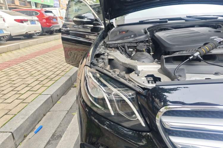 Used Mercedes-Benz E-Class 2019 Restyled E 300 L Sporty and Stylish Edition
