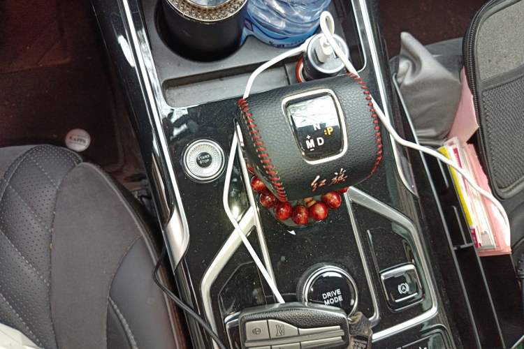 Used Hongqi HS5 2022 Revised Version 2.0T Smart Connect Flagship Edition