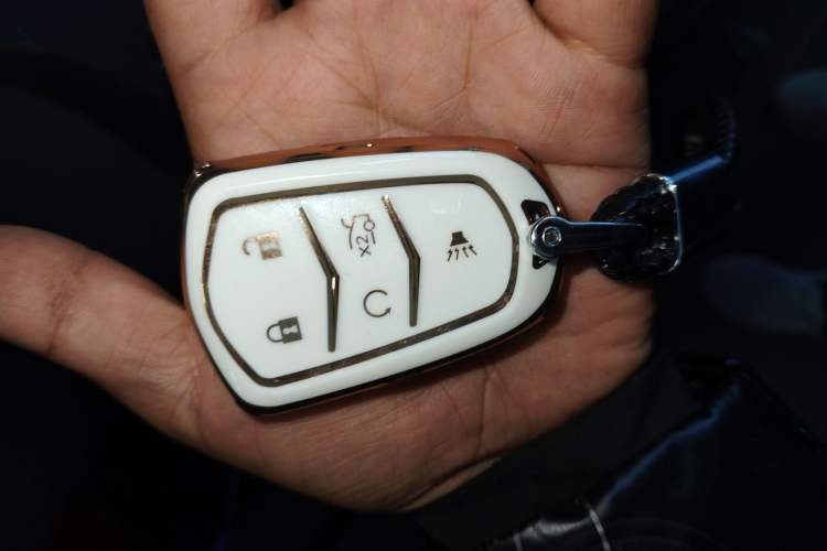 Used Cadillac XT6 2022 2.0T Six-Seater Four-Wheel-Drive Luxury Version